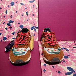 Polo Ralph Lauren Train 100 Series